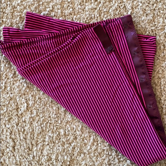 Lululemon scarf wrap (rare) - Picture 5 of 7